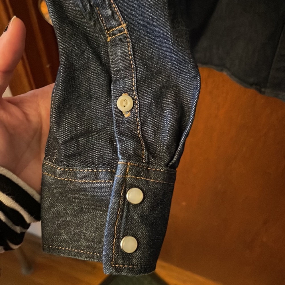 H&M dark denim snap front shirt - Picture 4 of 7